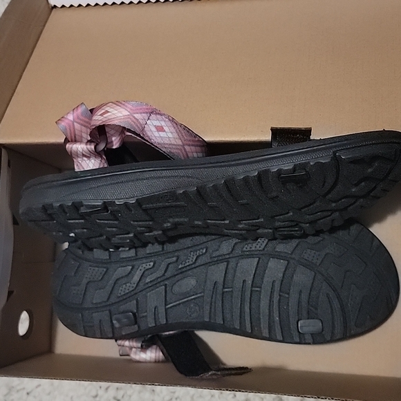 Northside Seaview Sport Hiking Sandals Women’s Size 11 NIB Gray and Pink - Picture 2 of 3